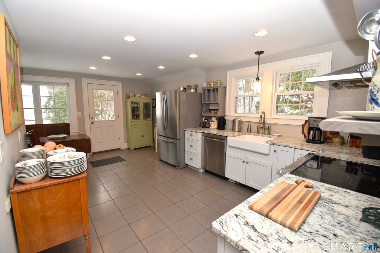 2203 Durham Rd - Photo 5 of 17