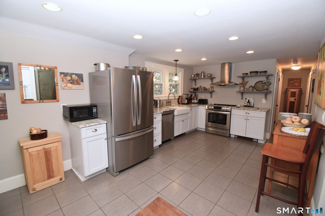 2203 Durham Rd - Photo 6 of 17