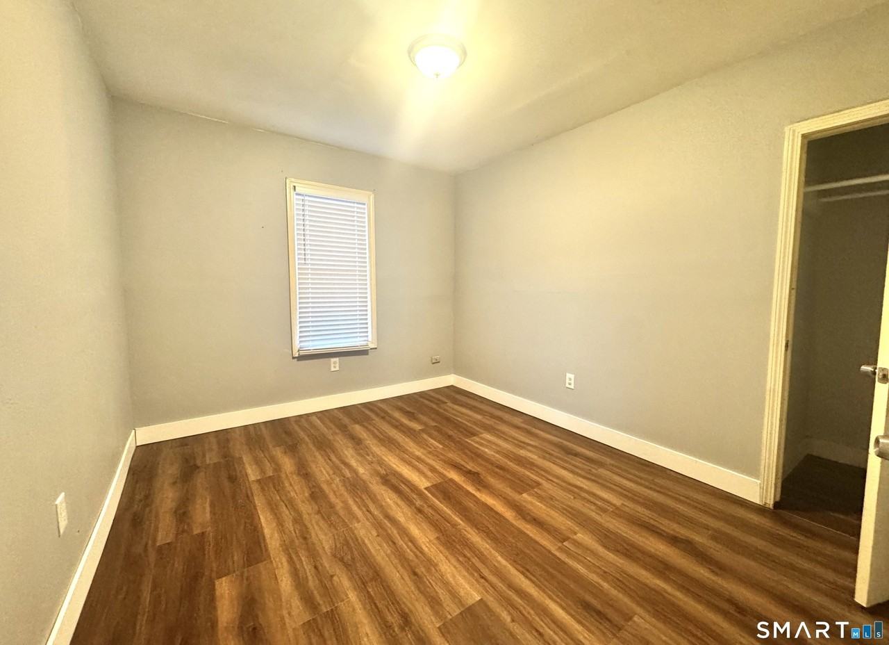 6 Grove Ct - Photo 6 of 8