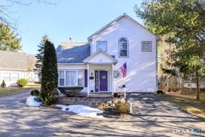 featured image of 905 Oronoke Rd Apt 13 #13