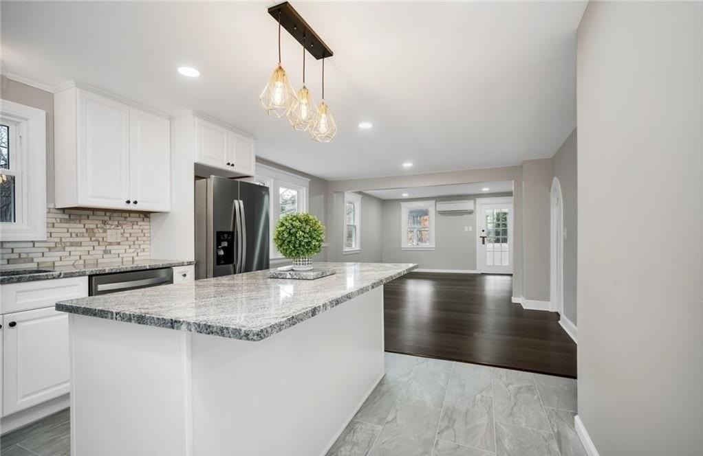 346 Middlebury Rd - Photo 7 of 22