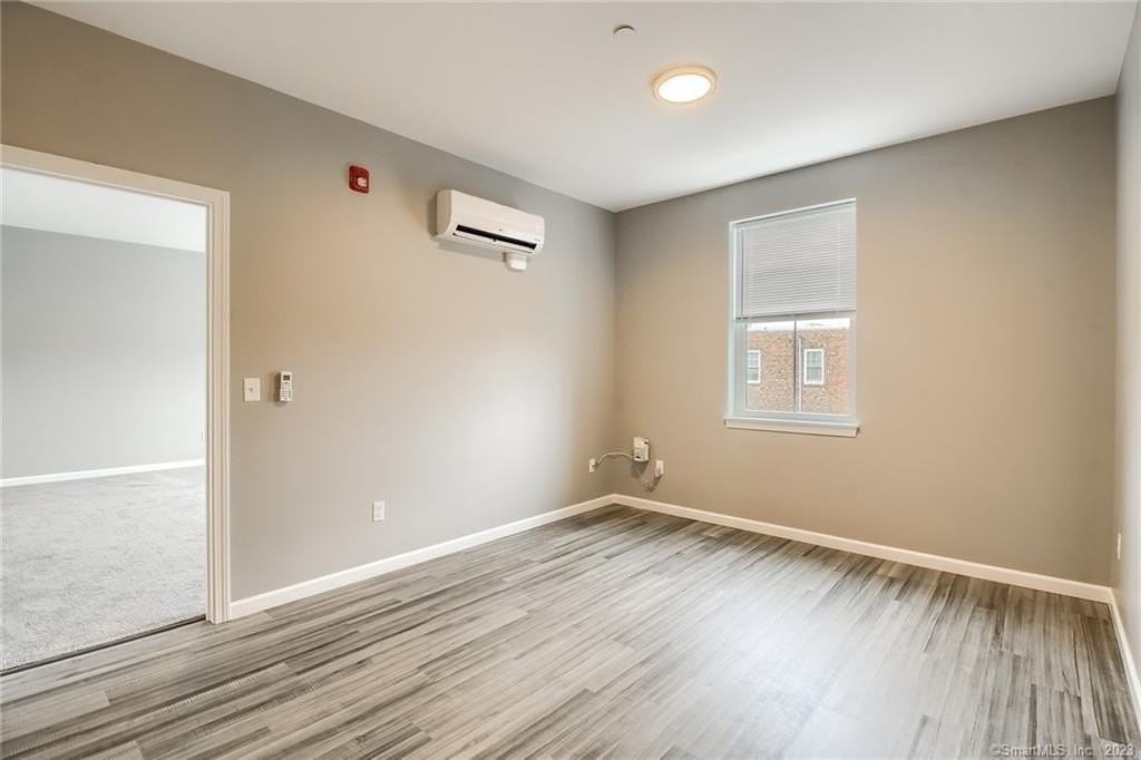 9 Steele Blvd Unit 201 #201 - Photo 5 of 23