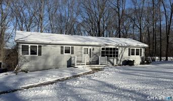 featured image of 27 White Oak Rd