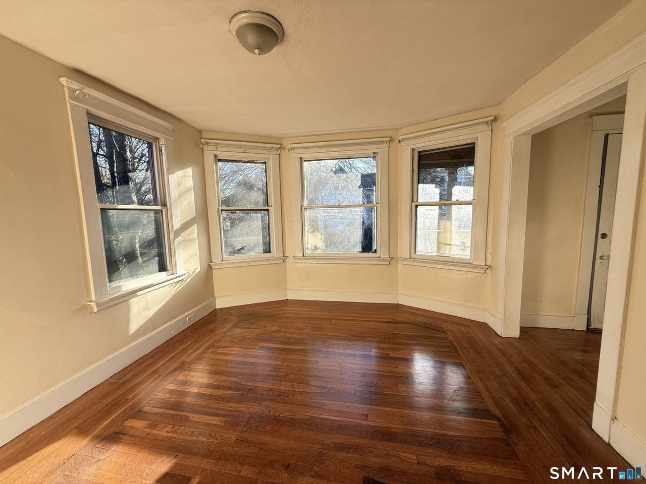 867 Elm St - Photo 5 of 20