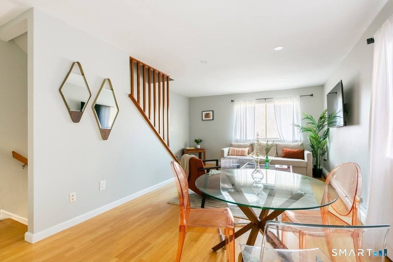 516 Indian Ave - Photo 4 of 14