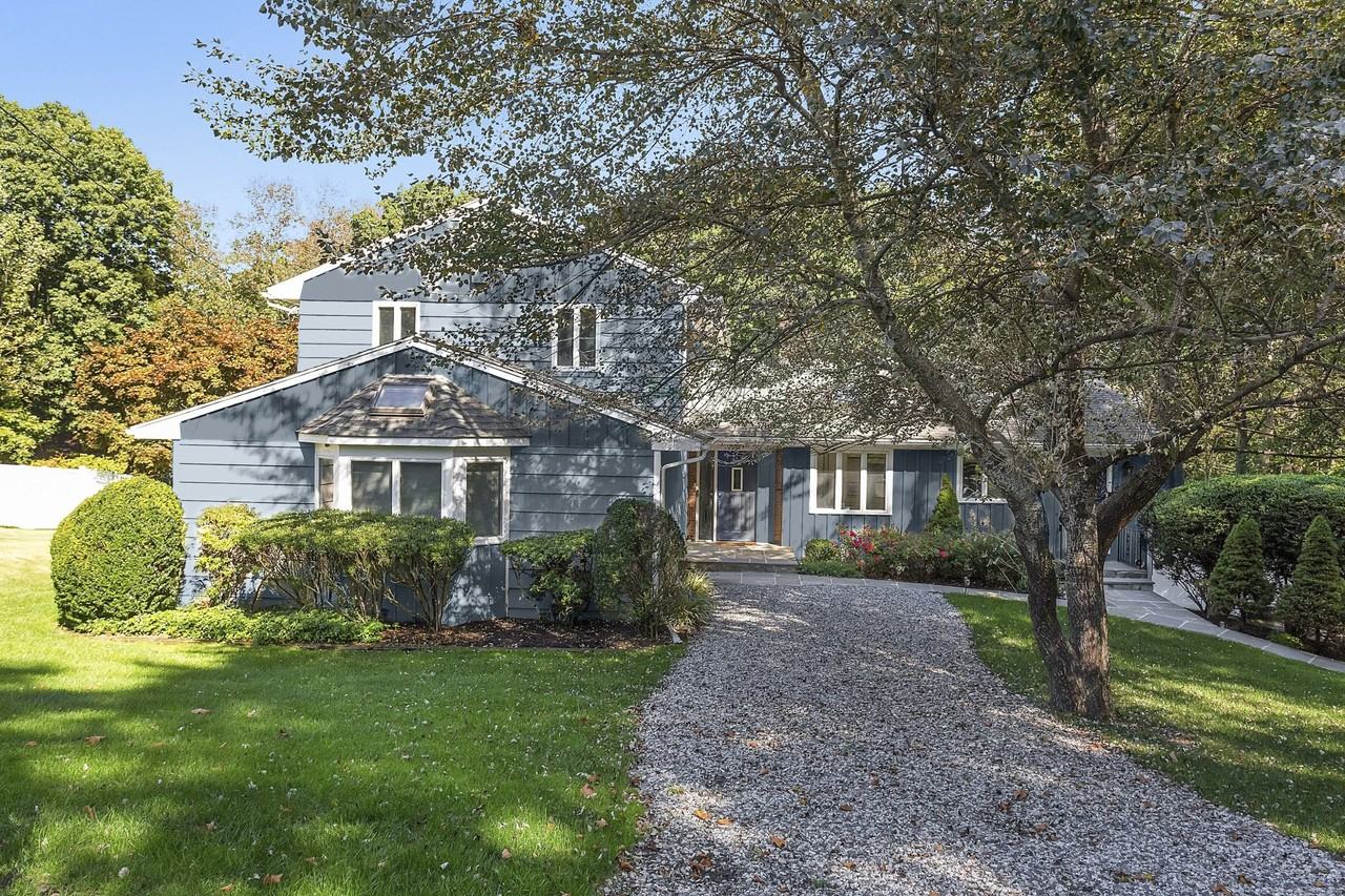 10 Echo Ln - Photo 5 of 40