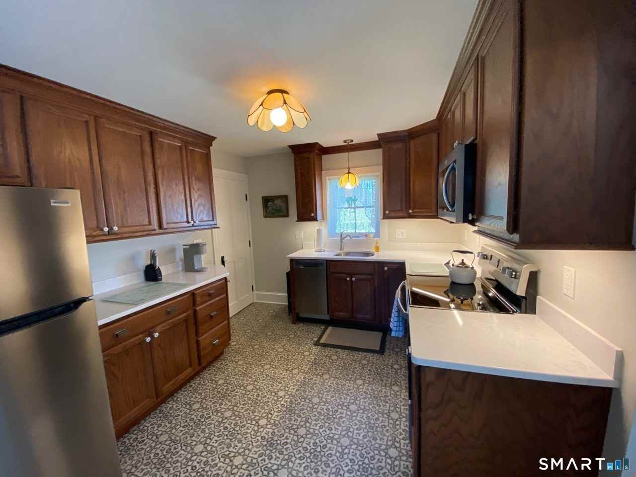 34 Hurlbutt Rd - Photo 2 of 7