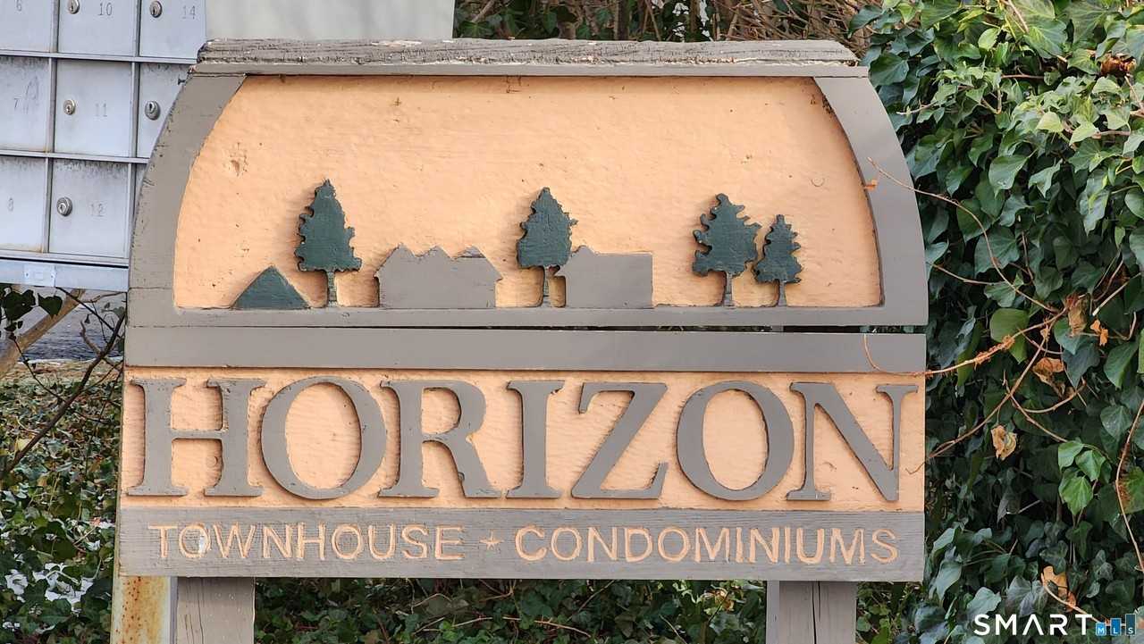 1 Horizon Dr Apt 2 #2 - Photo 2 of 11