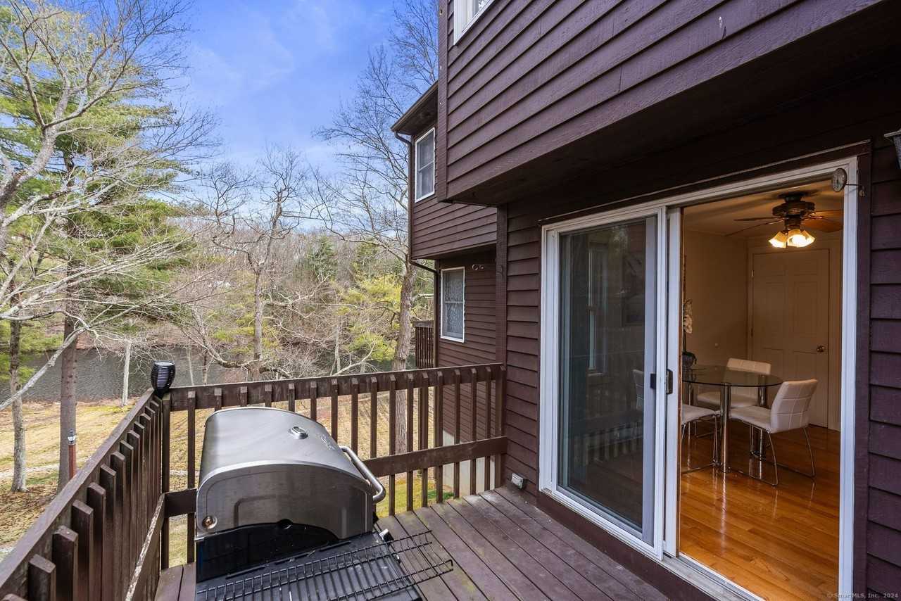 89 Furnace Ave Apt S3 #S3 - Photo 6 of 21