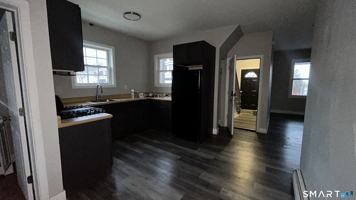 featured image of 148 Rosette St Unit 1b #1B