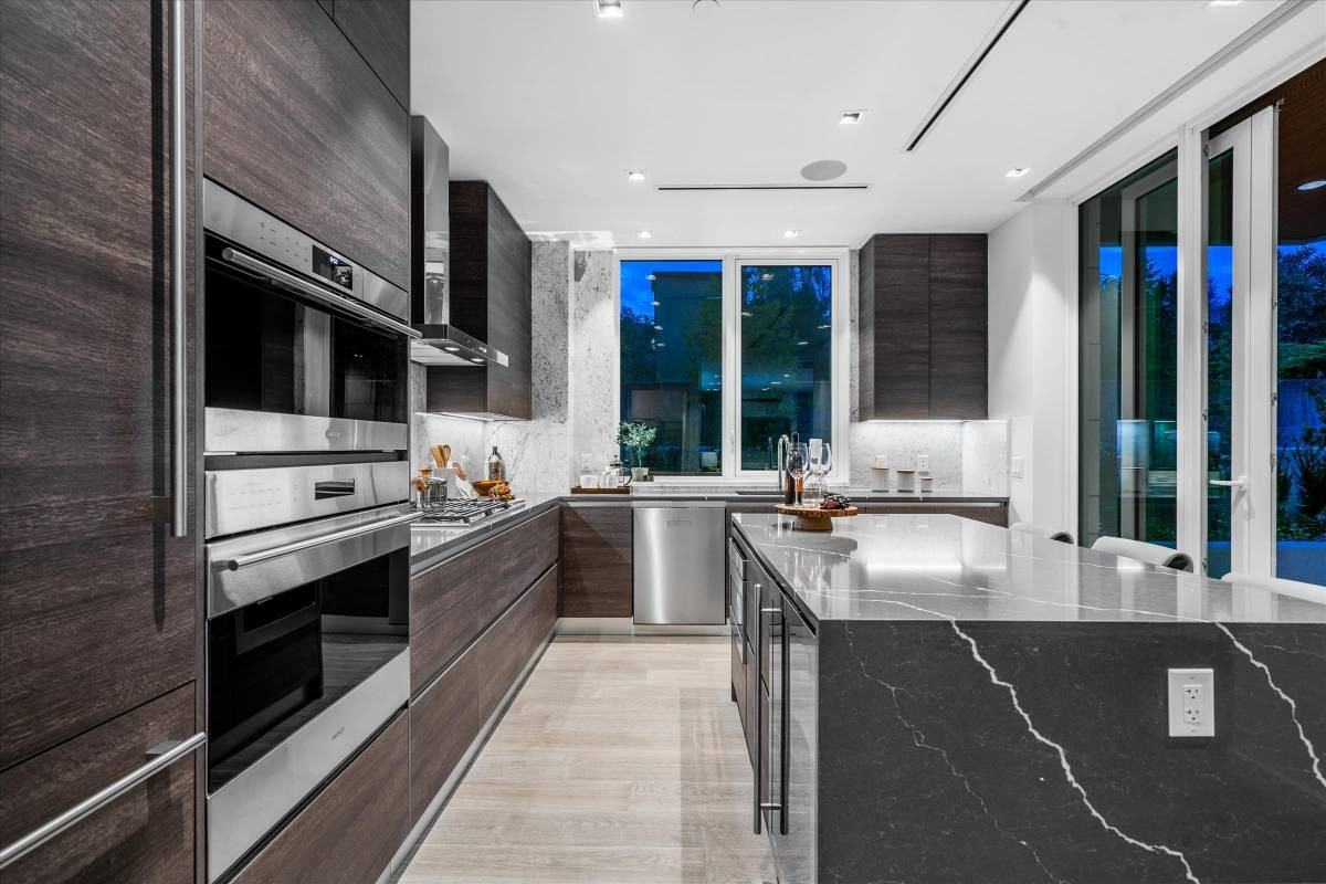 2968 Birch Street #10X - Photo 4 of 14