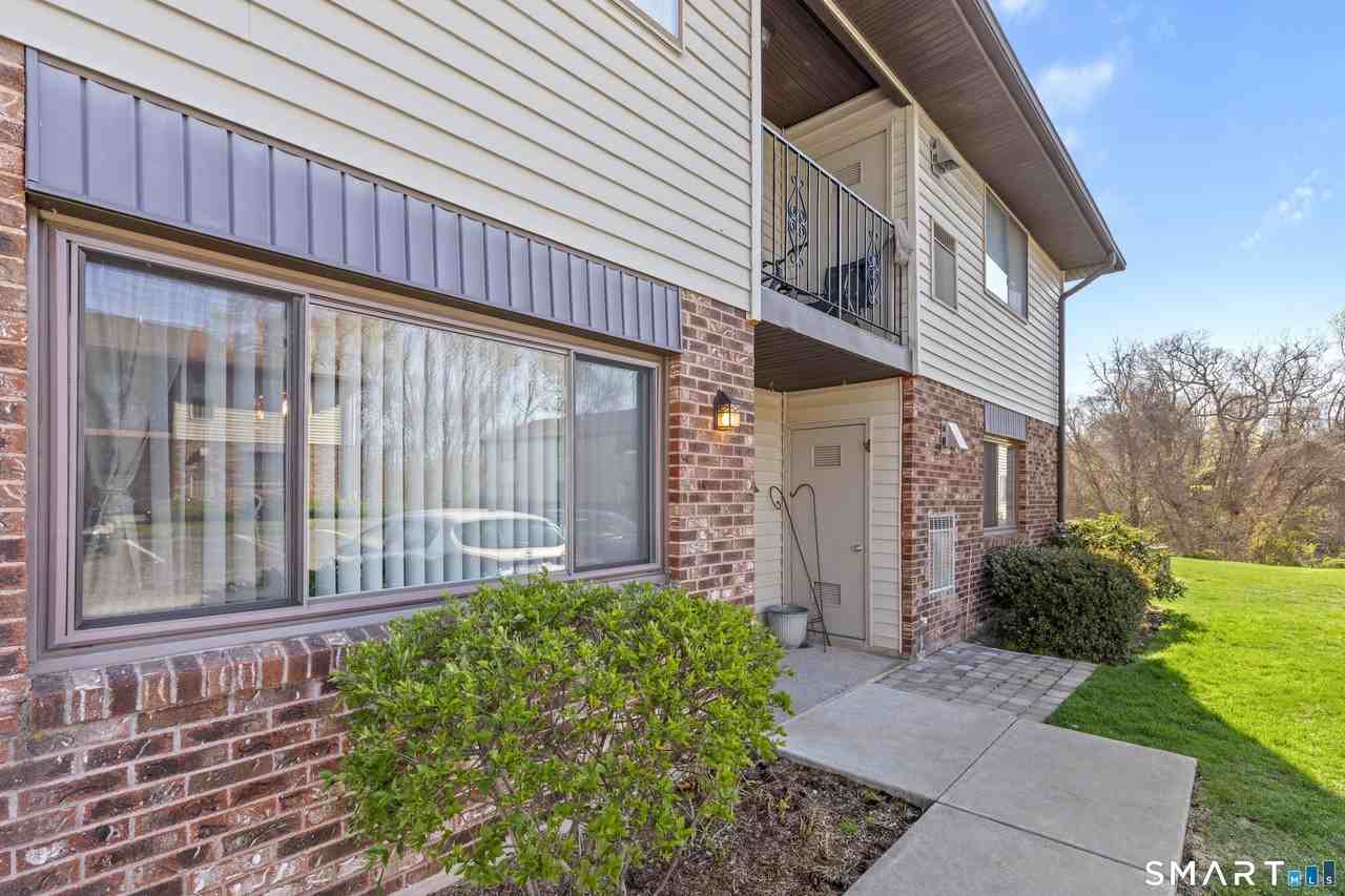 140 Thompson St Apt 18d #18D - Photo 2 of 16