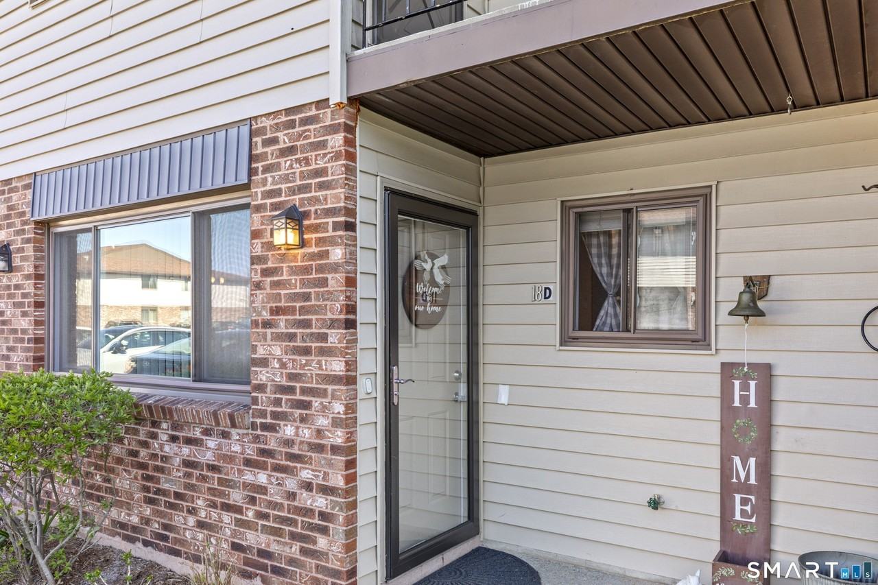 140 Thompson St Apt 18d #18D - Photo 3 of 16