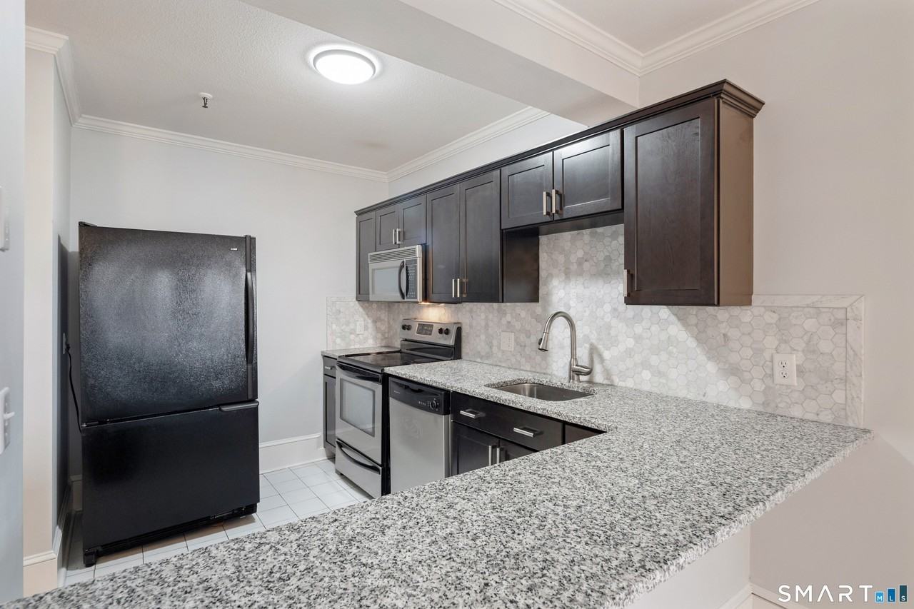 32 Haviland St Unit 308 #308 - Photo 7 of 19