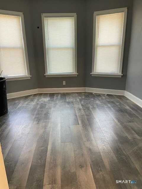 649 bridgeoort Avenue - Photo 3 of 7