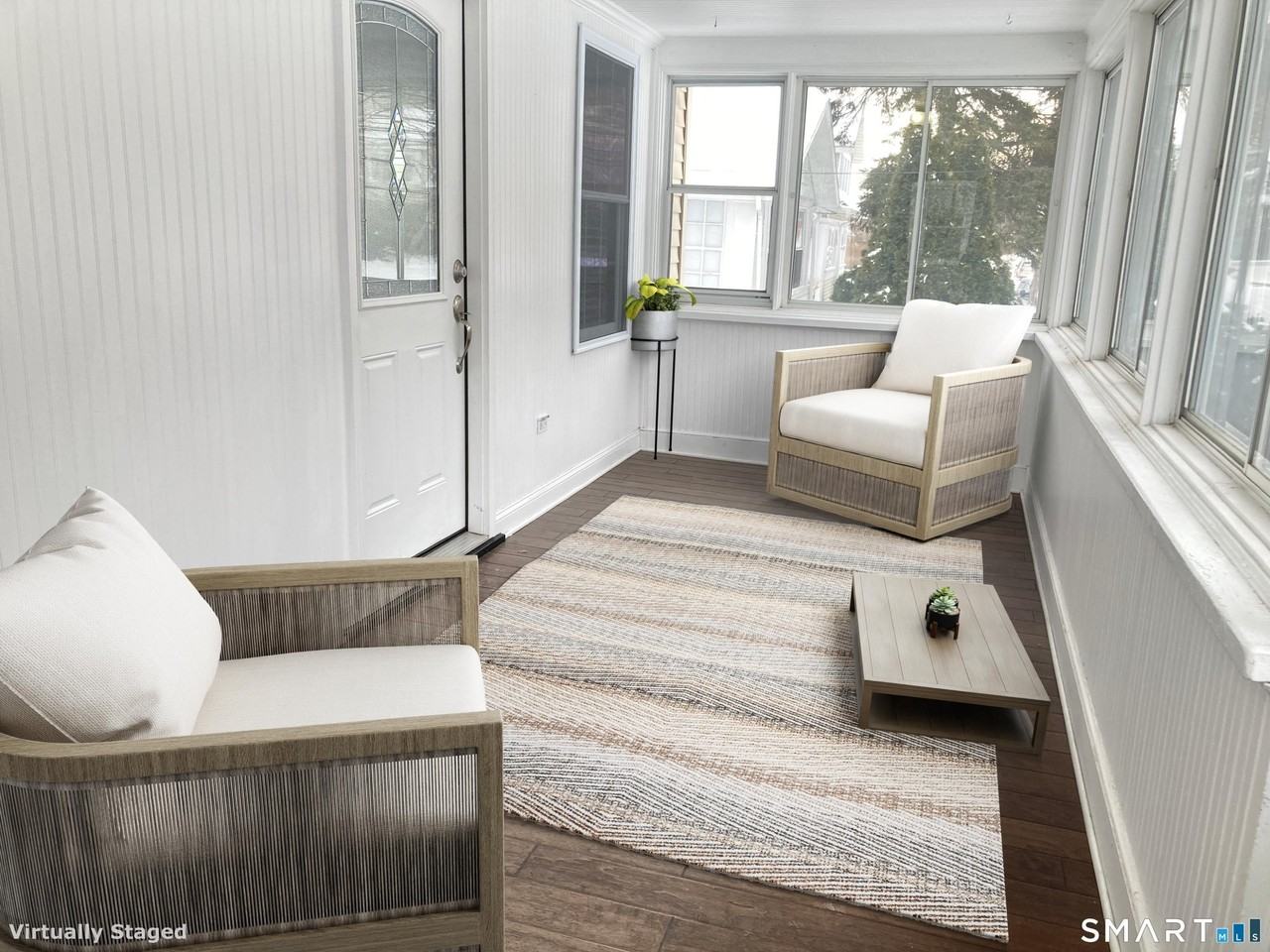 29 Sterling Pl - Photo 3 of 26