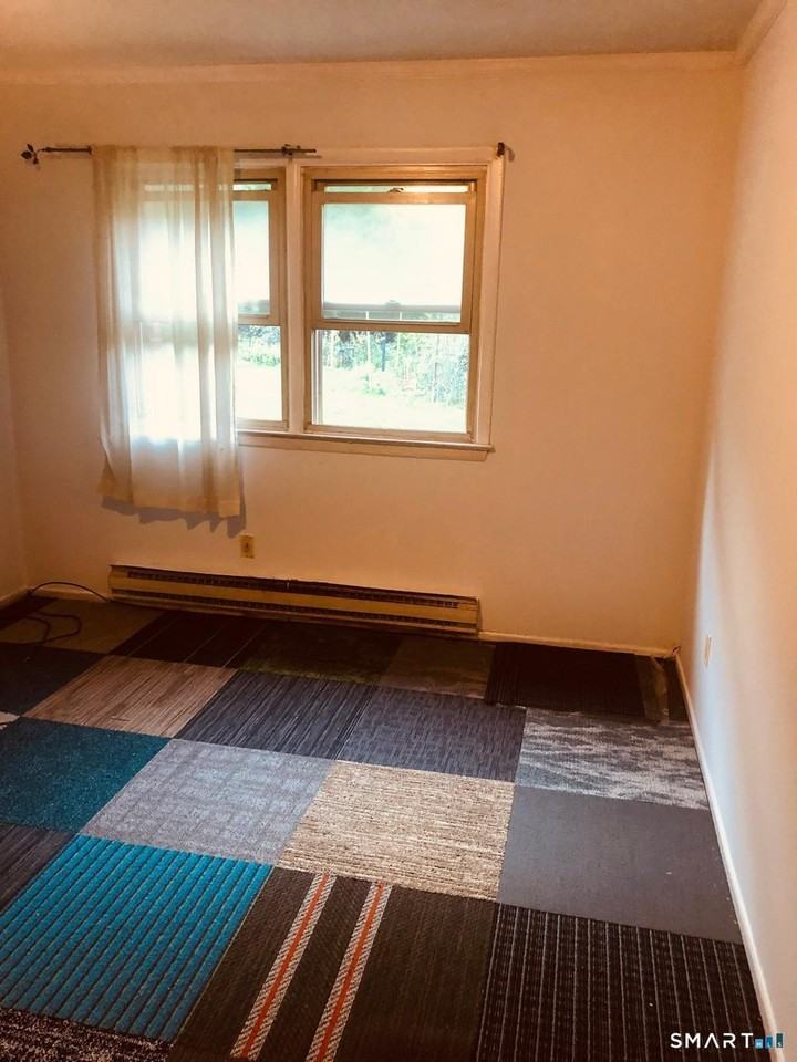 25 Donna Dr Unit B5 #B5 - Photo 7 of 11