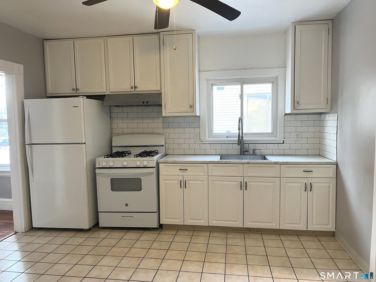 78 Svea Ave - Photo 3 of 12