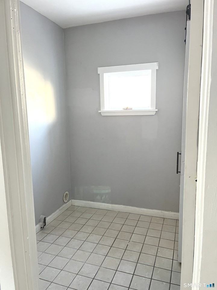 78 Svea Ave - Photo 4 of 12