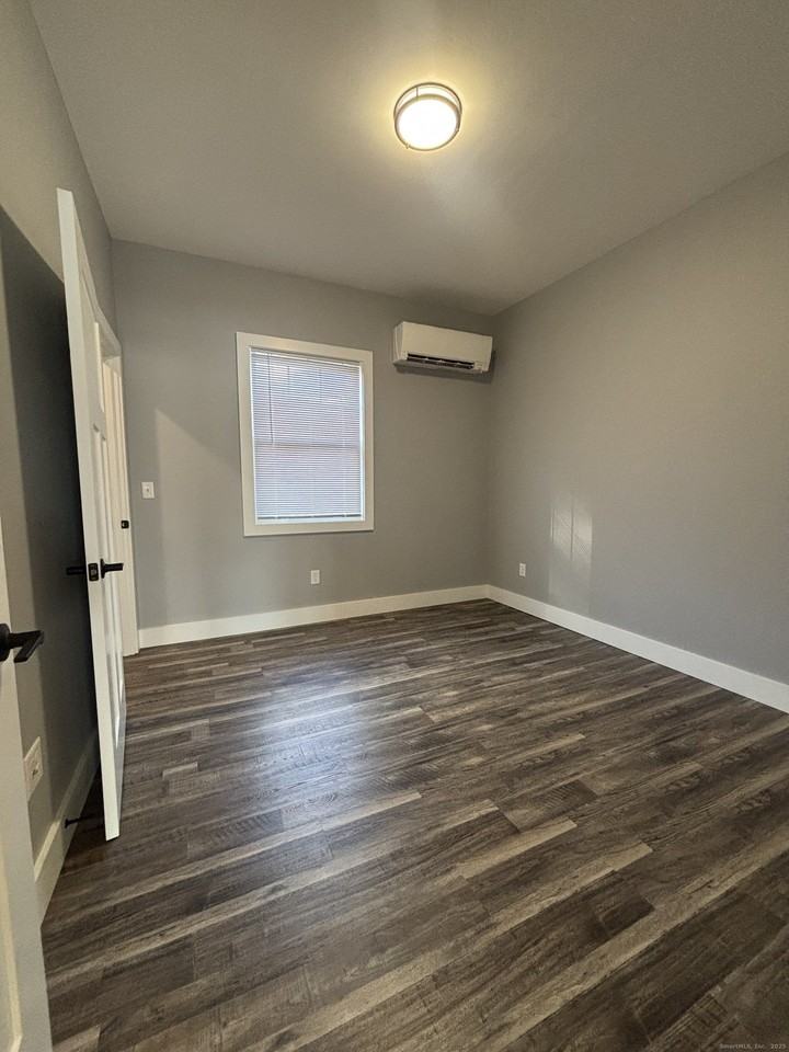 303 Norwich New London Tpke Apt O #O - Photo 4 of 7