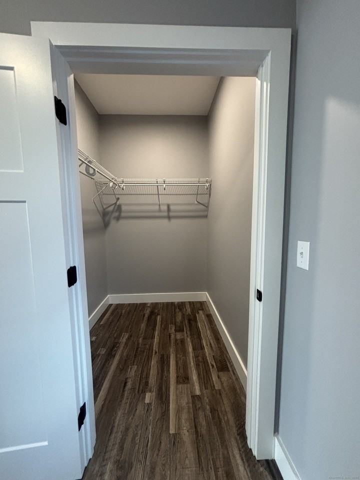 303 Norwich New London Tpke Apt O #O - Photo 5 of 7