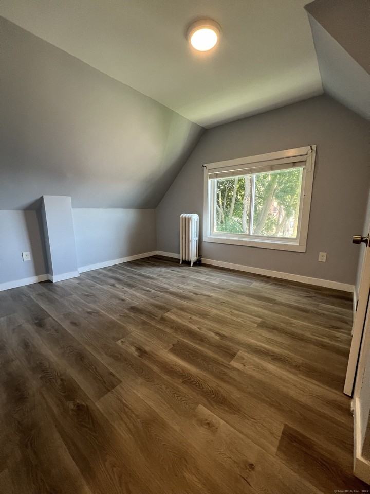 15 Huntington St Unit 6 #6 - Photo 4 of 9