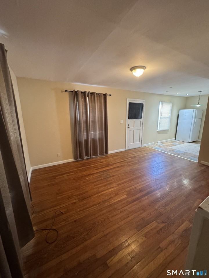 117 Dupont Pl Unit 119 #119 - Photo 5 of 11