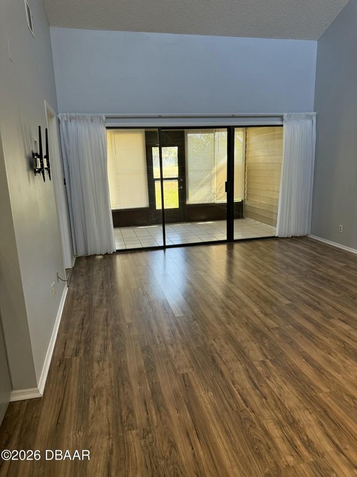 628 Brown Pelican Dr - Photo 3 of 13