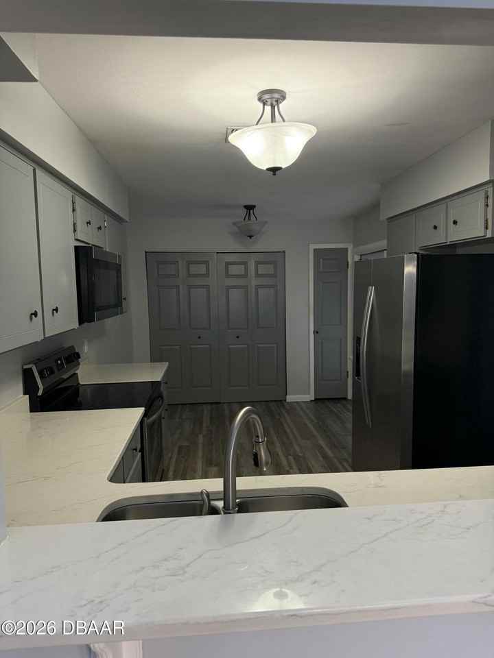 628 Brown Pelican Dr - Photo 5 of 13