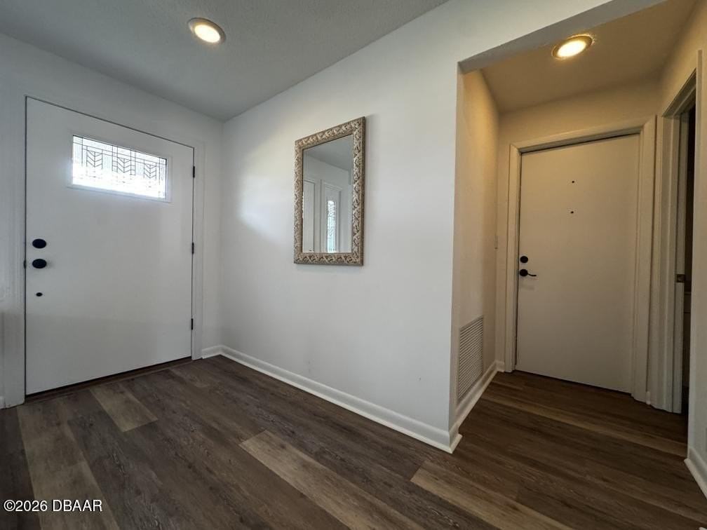 1508 Poplar Dr - Photo 3 of 31