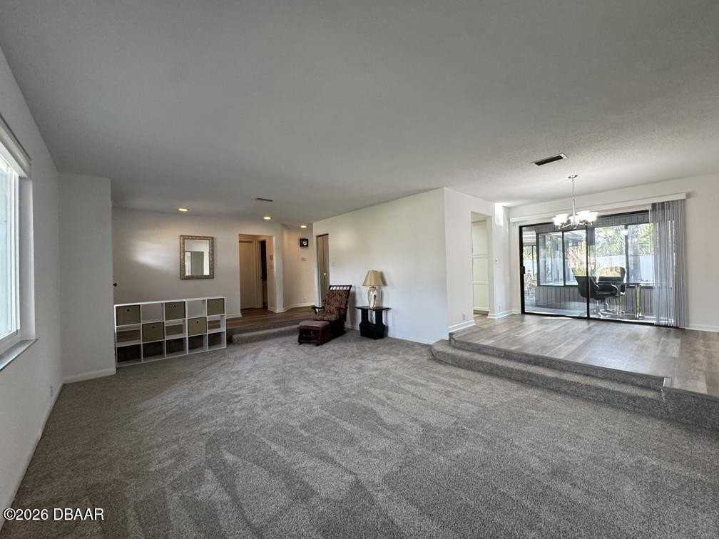 1508 Poplar Dr - Photo 6 of 31