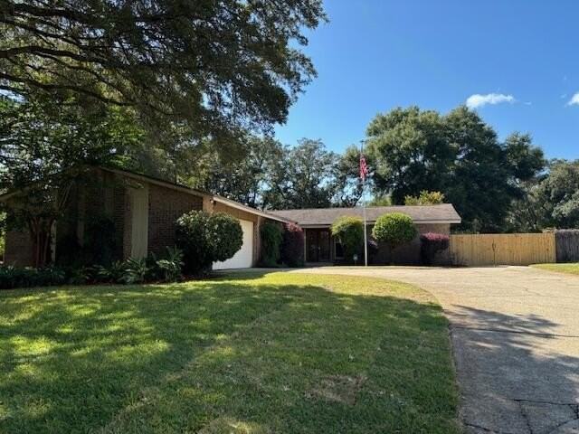 199 Country Club Rd - Photo 2 of 32