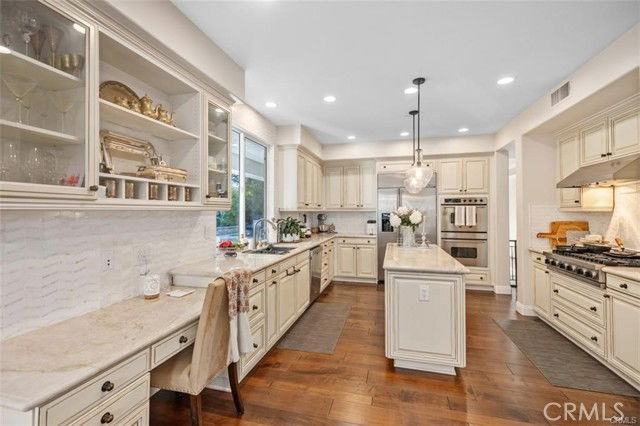 12 Bentley Rd - Photo 2 of 8