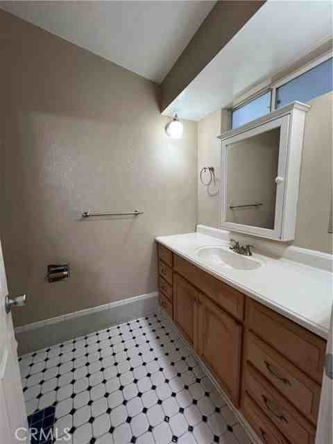 3292 Yellowtail Dr - Photo 4 of 8