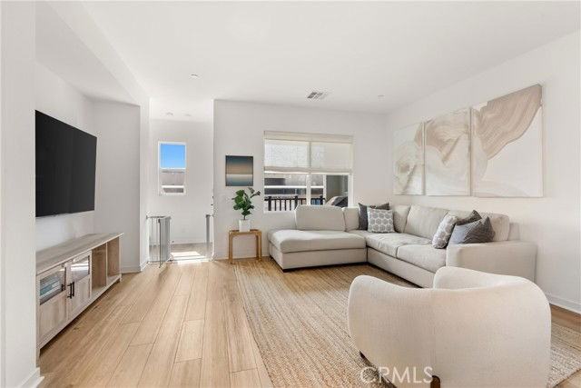 519 Caleigh Ln - Photo 2 of 8