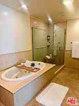 345 S Reeves Dr #301 - Photo 1 of 1