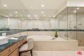 132 S Maple Dr #PH4 - Photo 2 of 8