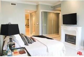 132 S Maple Dr #PH4 - Photo 3 of 8