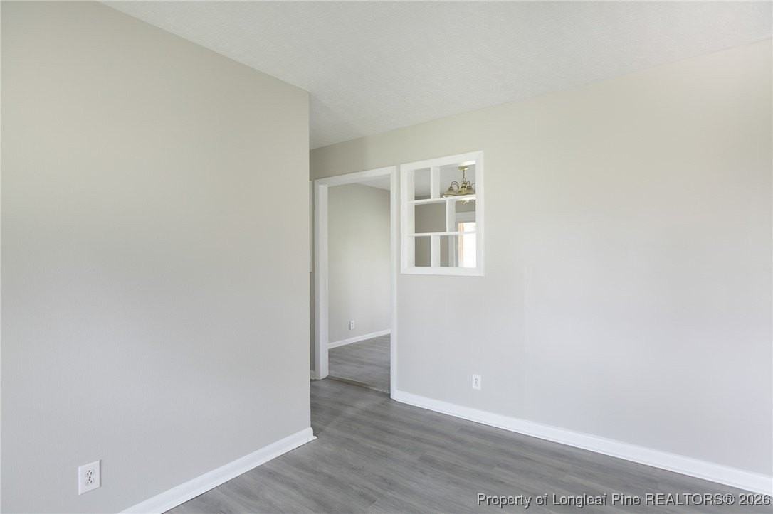 304 Longhorn Dr - Photo 5 of 20