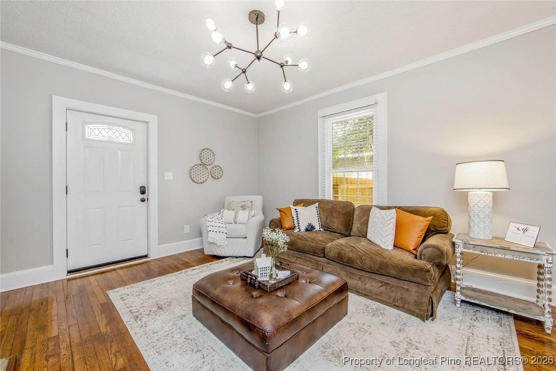 526 Pearl St - Photo 4 of 22