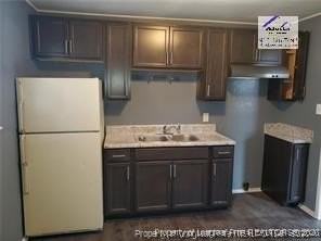 1740 Torrey Dr - Photo 3 of 7