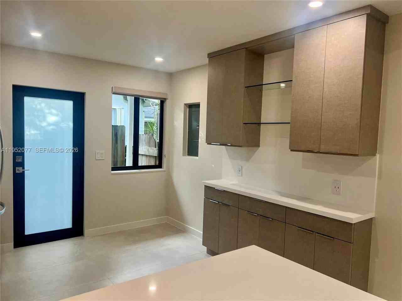 3532 Thomas Ave #3532 - Photo 7 of 8