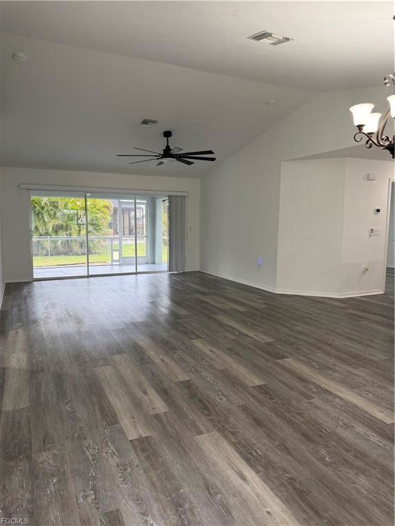 2709 Nw 1st Pl - Photo 3 of 8