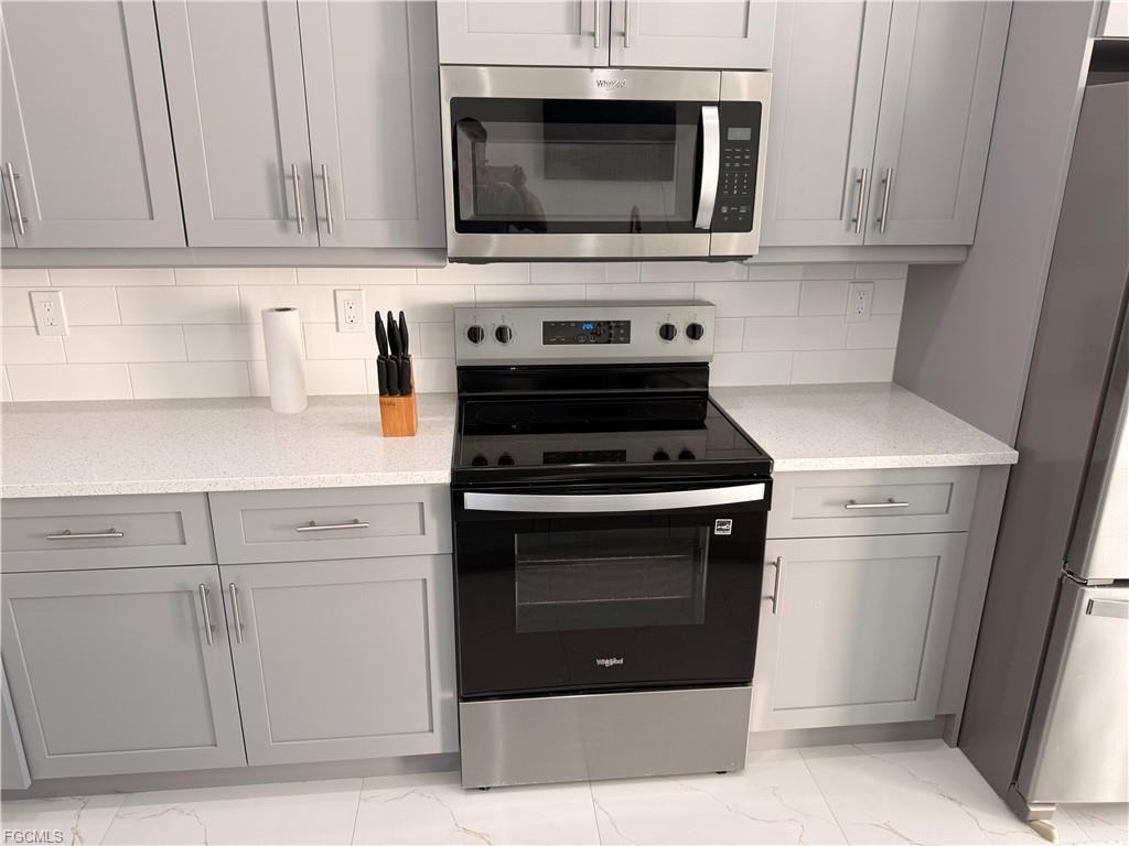 941 Columbus Blvd S - Photo 3 of 8