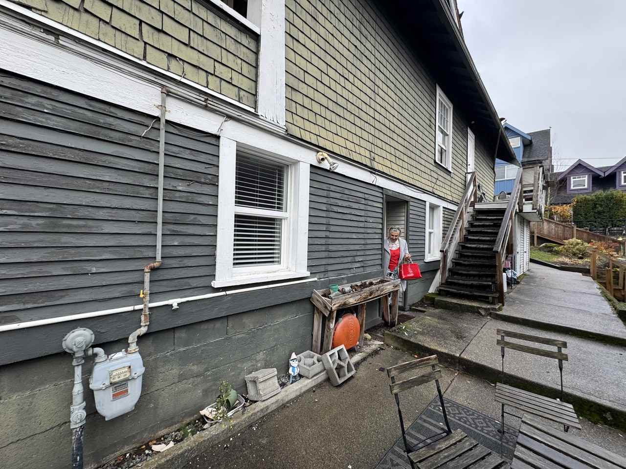 306 Esmond Avenue #1 - Photo 6 of 33