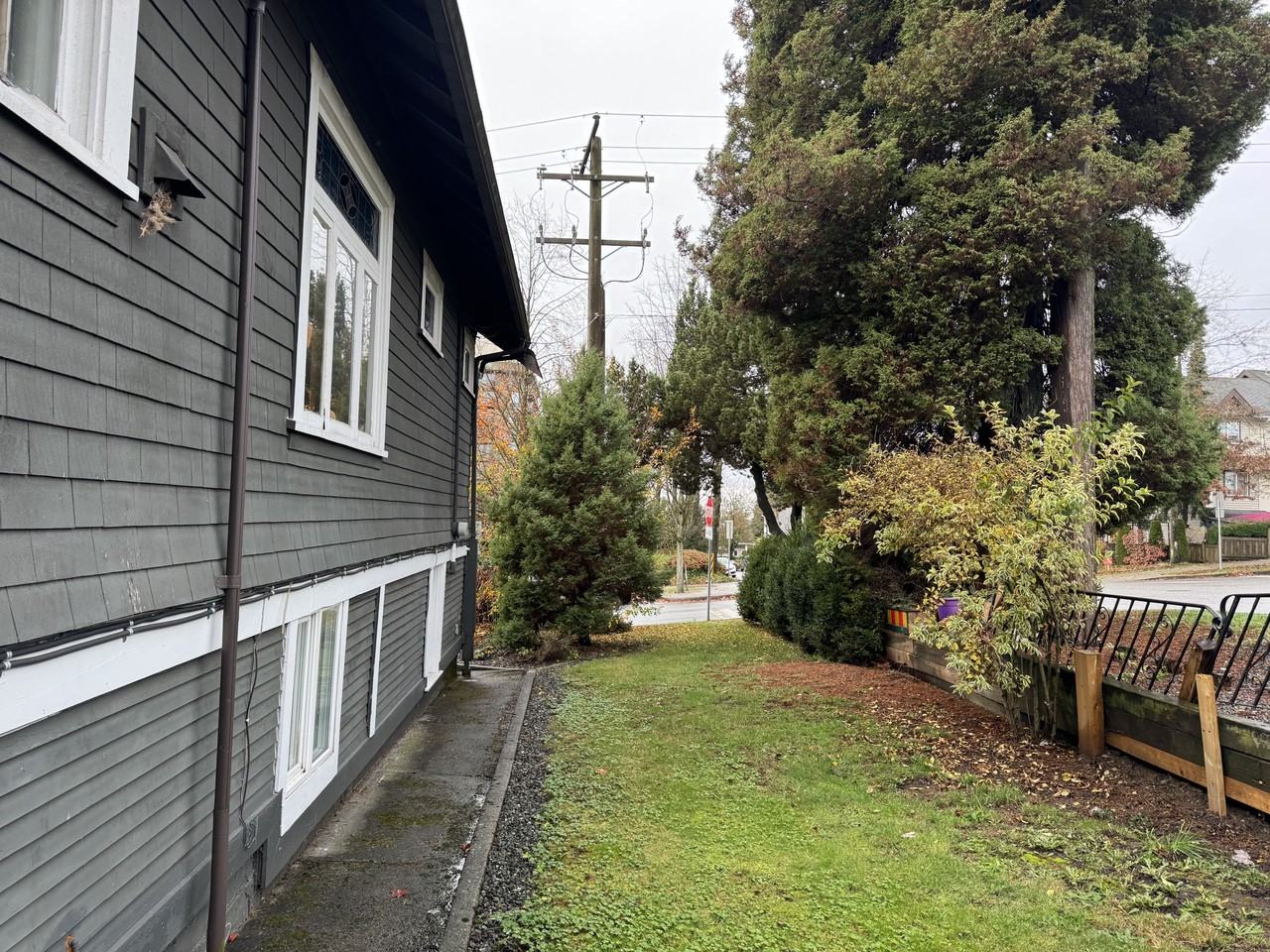 306 Esmond Avenue #1 - Photo 5 of 33