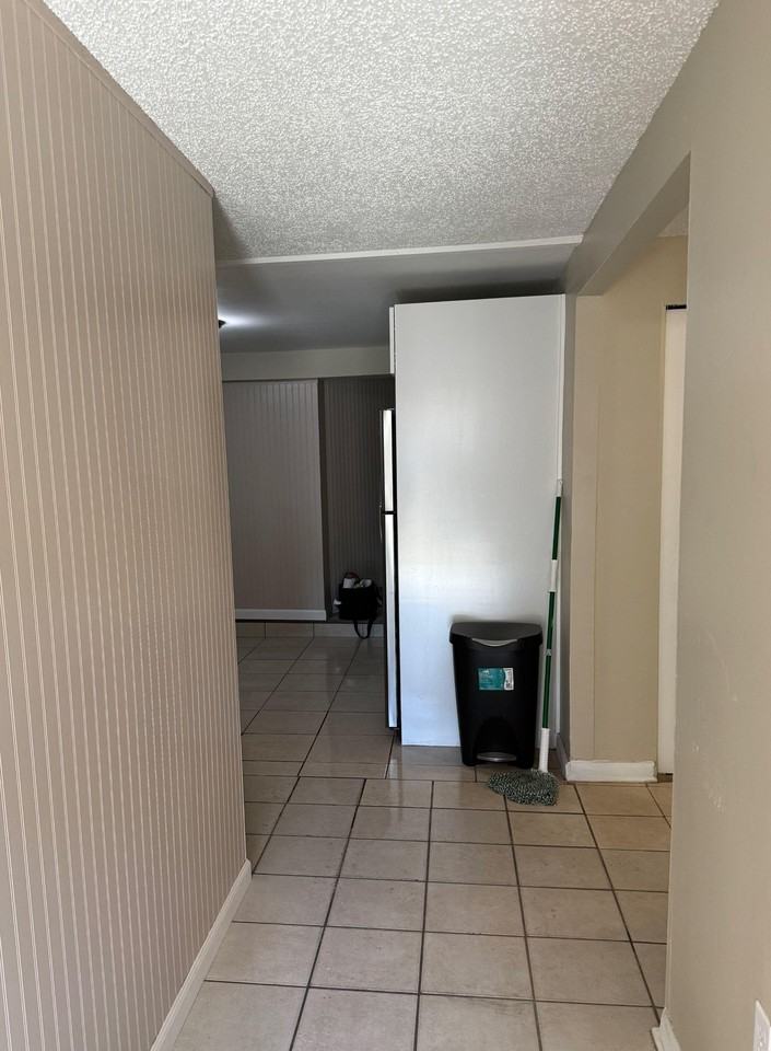 N 45th St - Photo 2 of 33