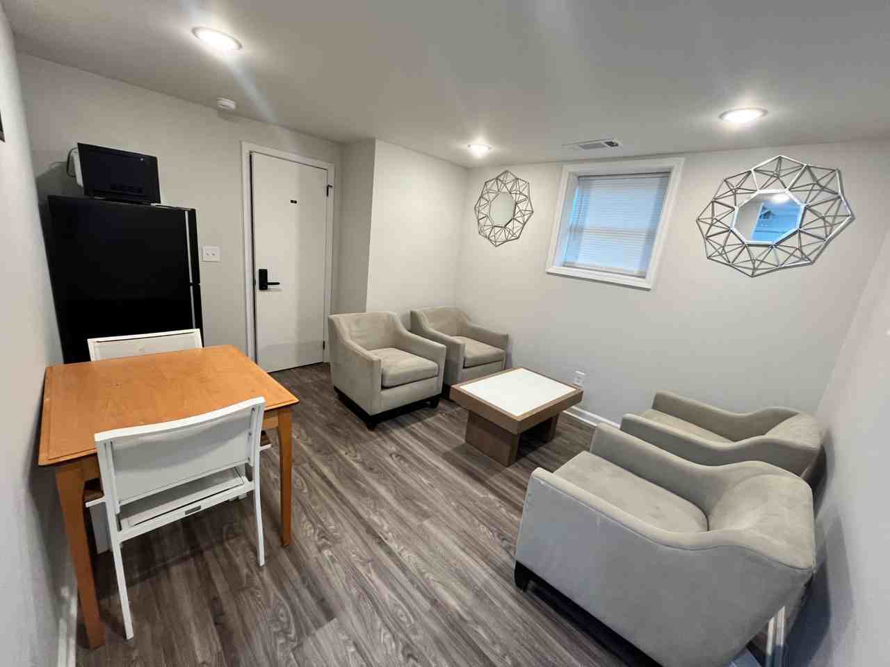 Ezra Church Dr Nw - Photo 3 of 17