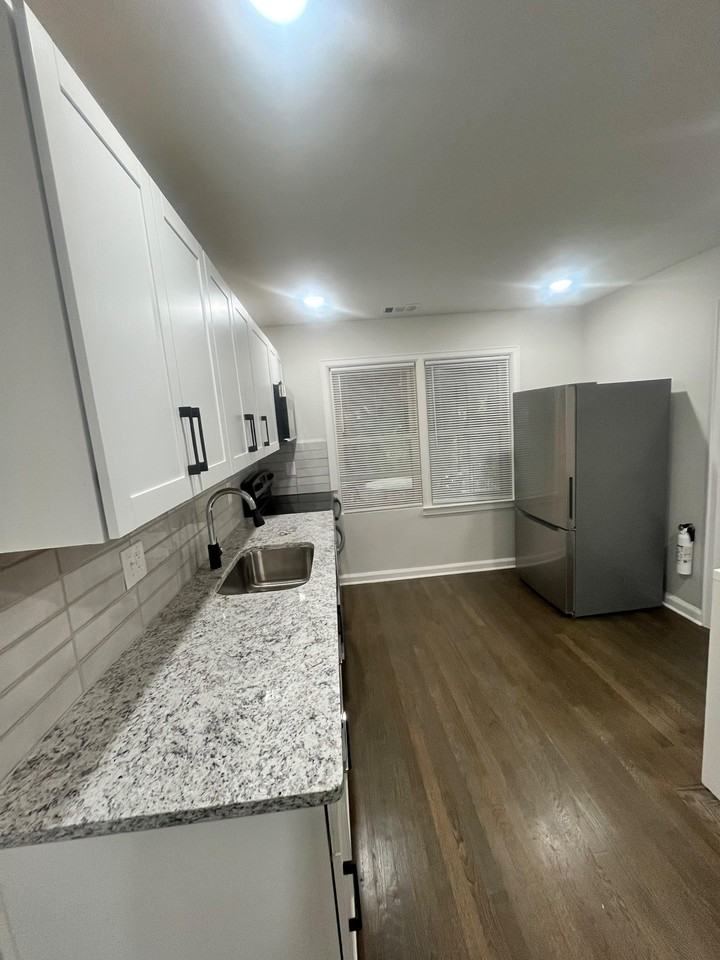 Ezra Church Dr Nw - Photo 6 of 17