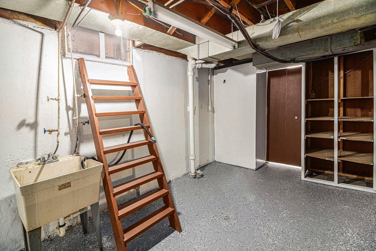 Sarasota - Photo 2 of 17